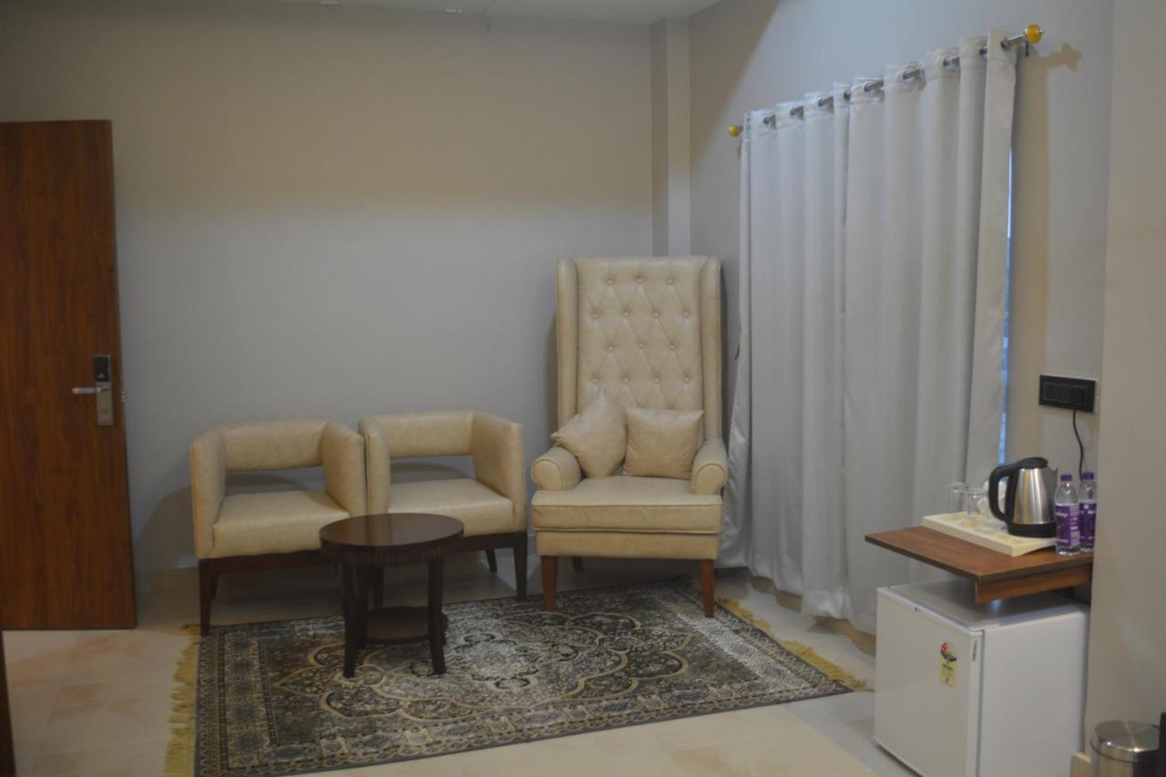 Maharaja Hotel & Banquet Darbhanga Eksteriør billede