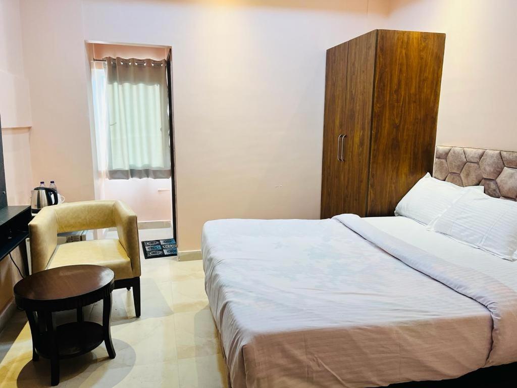 Maharaja Hotel & Banquet Darbhanga Eksteriør billede